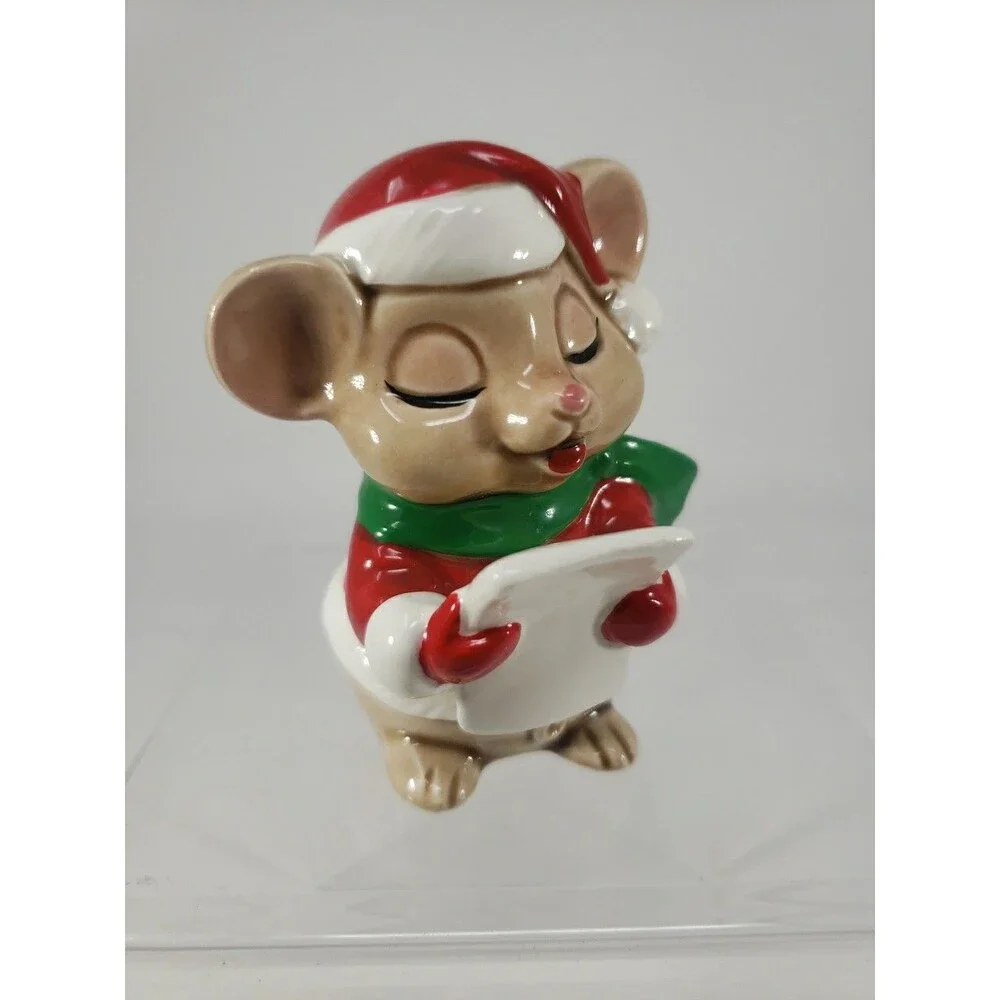 Vintage Christmas Caroling Santa Mouse Ceramic 1981 Made in Japan Quon-Quon